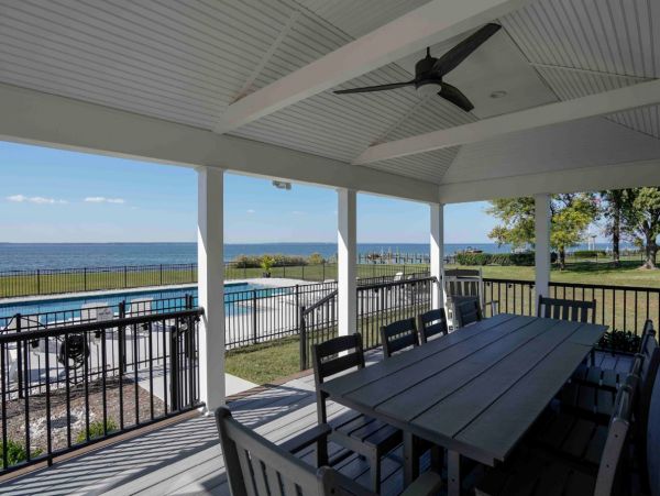 Posh Seven Bedroom Bay Front Vacation Rental in Maryland