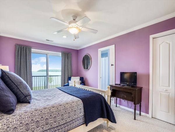 Bay Views Cambridge Vacation Home Five Bedroom