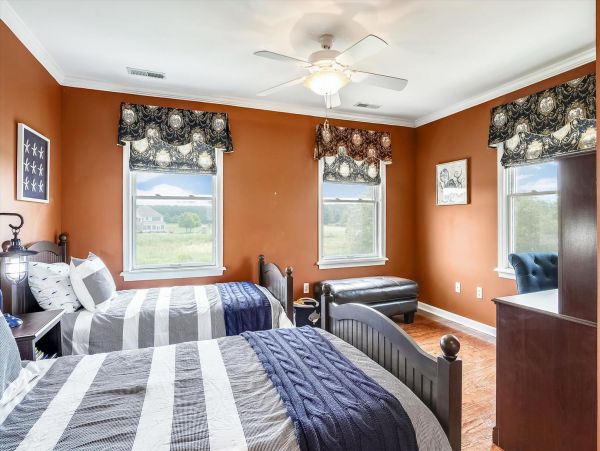 Bay Views Cambridge Vacation Home Five Bedroom