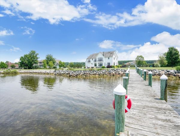 Bay Views Cambridge Vacation Home Five Bedroom