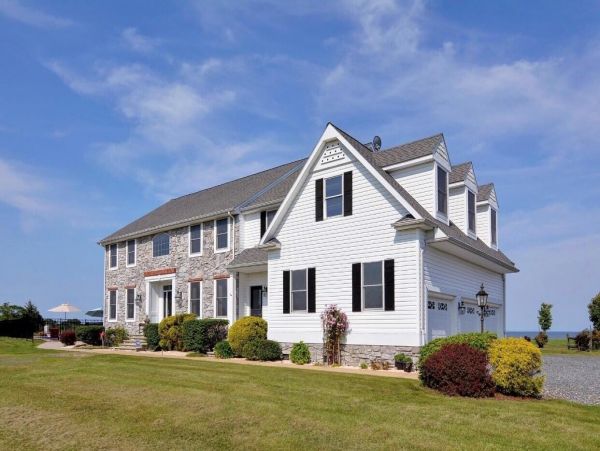 Bay Views Cambridge Vacation Home Five Bedroom