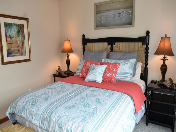 Coastal Relaxation with 6 Bedrooms & Great Amenities