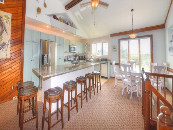 Canal View Vacation Home with 6 Bedrooms & Pool