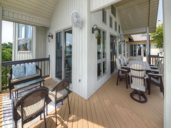 Canal View Vacation Home with 6 Bedrooms & Pool
