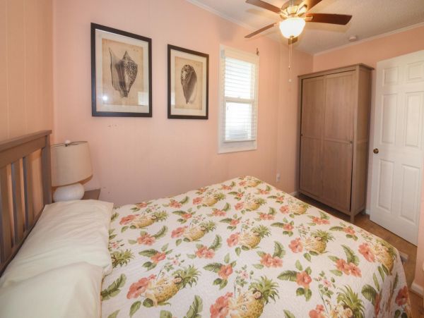 Six Bedroom Oceanfront Vacation Rental in Virginia Beach