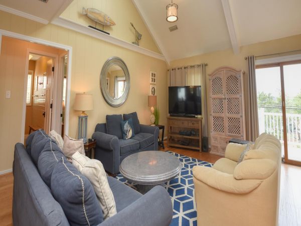 Comfortable Virginia Beach Vacation Home with Private Pool