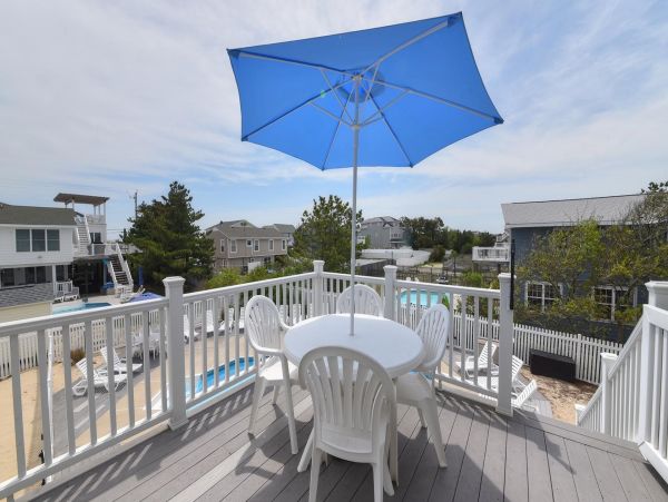 Comfortable Virginia Beach Vacation Home with Private Pool