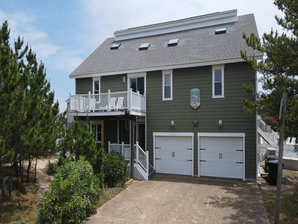 Comfortable Virginia Beach Vacation Home with Private Pool