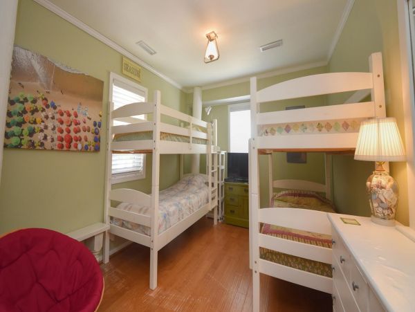 Comfortable Virginia Beach Vacation Home with Private Pool