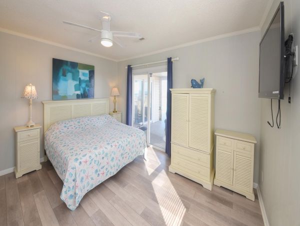 On Beach Virginia Beach Vacation Home Seven Bedroom