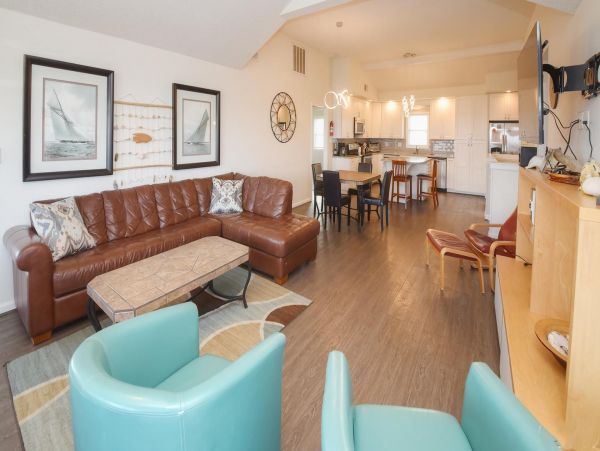 On Beach Virginia Beach Vacation Home Seven Bedroom