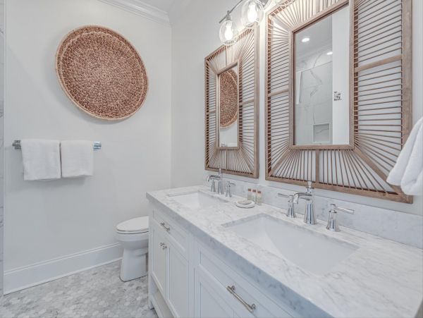 Seven Bedroom Walk to Beach Isle of Palms Vacation Rental