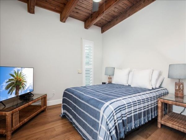 Incredible one-of-a-kind Beachfront Corner Unit in Treasure Island