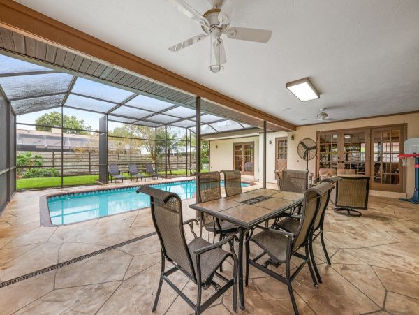 Bradenton Vacation Pool Home Four Bedroom