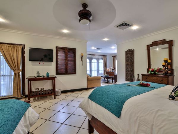 Luxury Villa with 8 Bedroom in Tamarindo