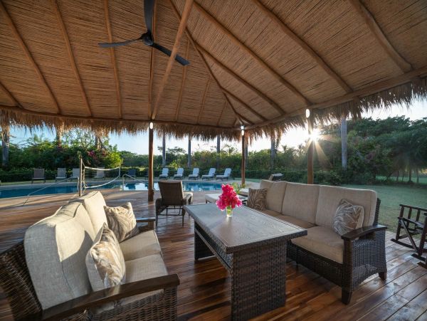 Luxury Villa with 8 Bedroom in Tamarindo
