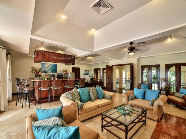 Luxury Villa with 8 Bedroom in Tamarindo