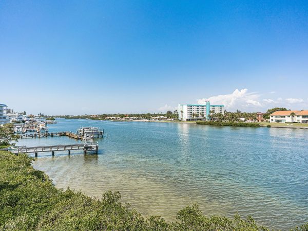 Indian Shores Vacation Condo Two Bedroom