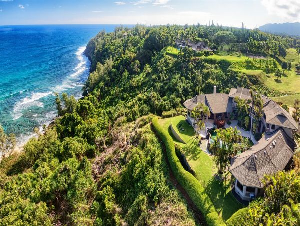Kilauea Luxury 14 Bedroom Oceanfront Estate with Two Pools