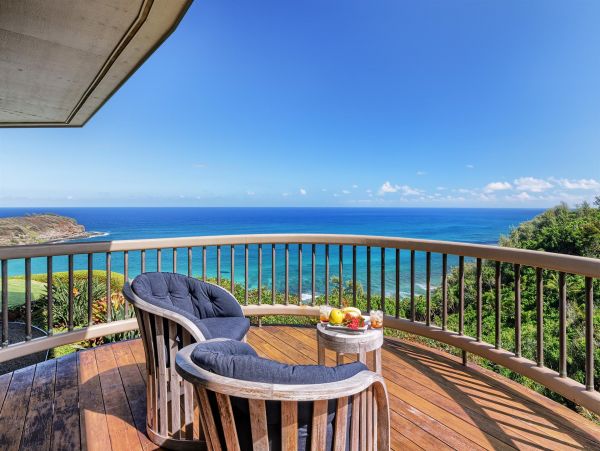 Kilauea Luxury 14 Bedroom Oceanfront Estate with Two Pools