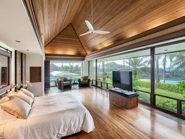 Kilauea Luxury 14 Bedroom Oceanfront Estate with Two Pools