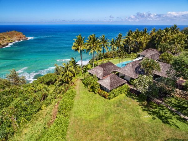 Kilauea Luxury 14 Bedroom Oceanfront Estate with Two Pools