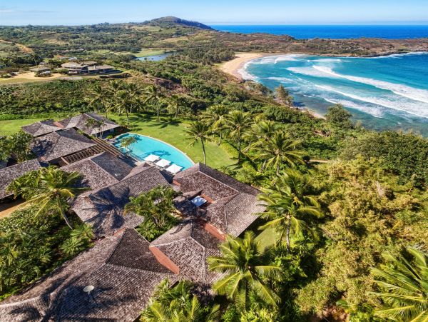 Kilauea Luxury 14 Bedroom Oceanfront Estate with Two Pools