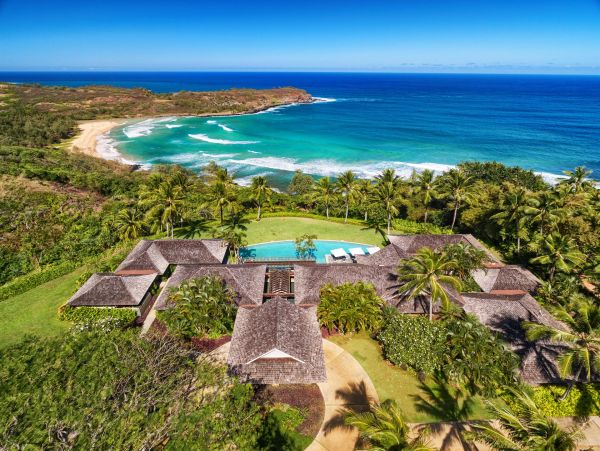 Kilauea Luxury 14 Bedroom Oceanfront Estate with Two Pools