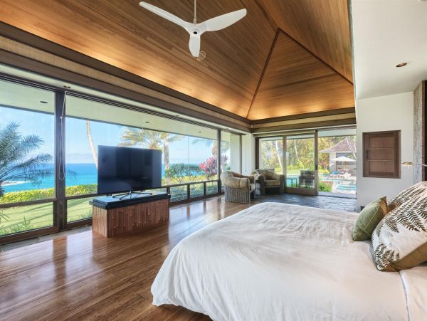 Kilauea Luxury 14 Bedroom Oceanfront Estate with Two Pools