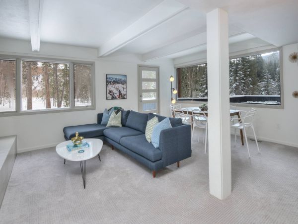Home for Outdoor Admirers with 4 Bedroom in East Vail