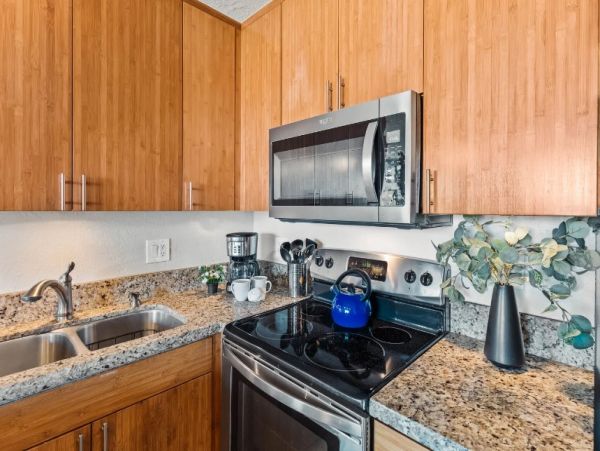 Ocean Views Kaanapali Vacation Condo Three Bedroom