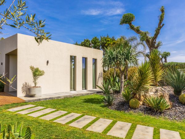 Three Bedroom Opulent Vacation Villa in Sicily