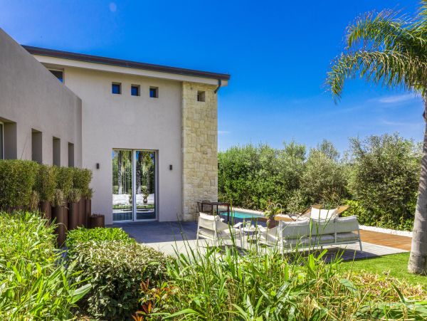 Three Bedroom Opulent Vacation Villa in Sicily