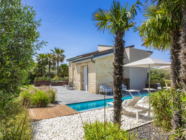 Three Bedroom Opulent Vacation Villa in Sicily