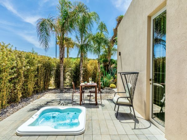 Three Bedroom Opulent Vacation Villa in Sicily