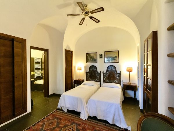 Sicily Ten Bedroom Estate with Pool & Tennis Court