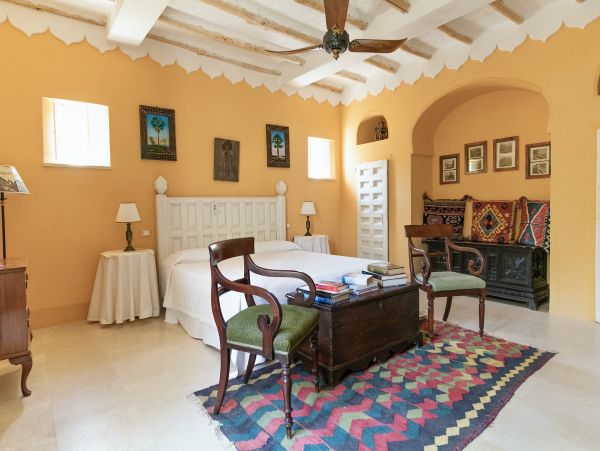 Sicily Ten Bedroom Estate with Pool & Tennis Court