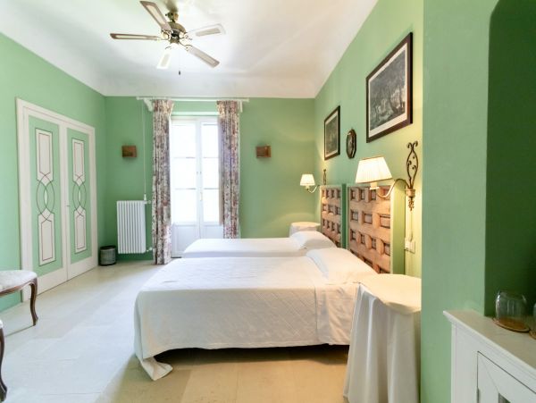 Sicily Ten Bedroom Estate with Pool & Tennis Court