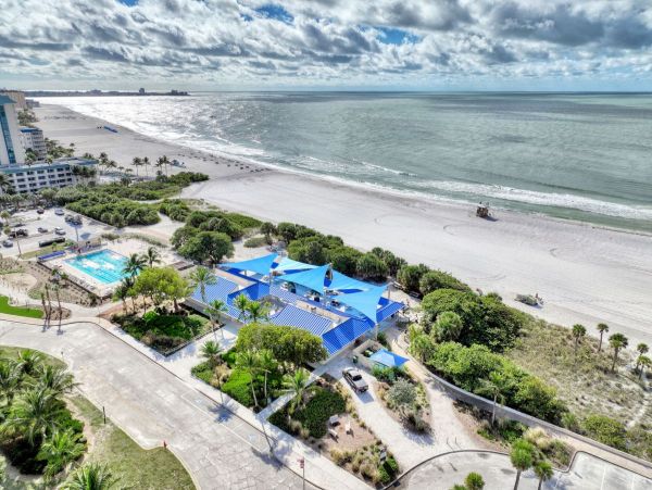 Steps to Beach Lido Key Vacation Home Two Bedroom