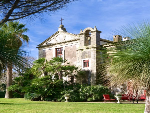 Magnificent Historical Sicilian Villa Main House & 2 Annexes