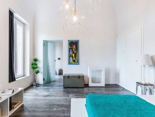Sicily Four Bedroom Luxury Vacation Villa in the Wine Region