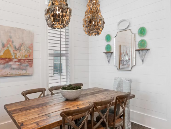 Beautiful 5 Bedroom Vacation Rental Steps from the Beach