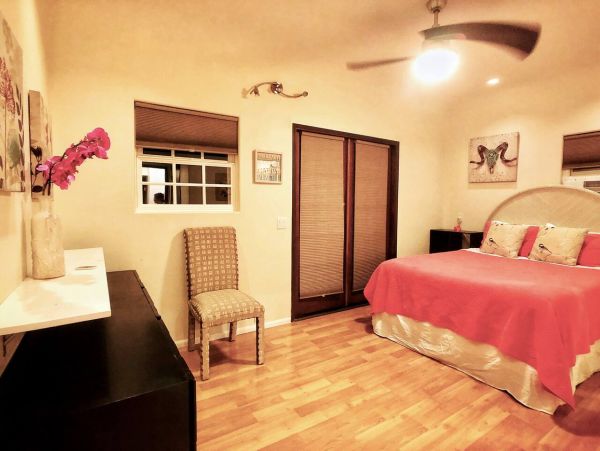 Oceanview Five Bedroom vacation Home in Kailua-Kona