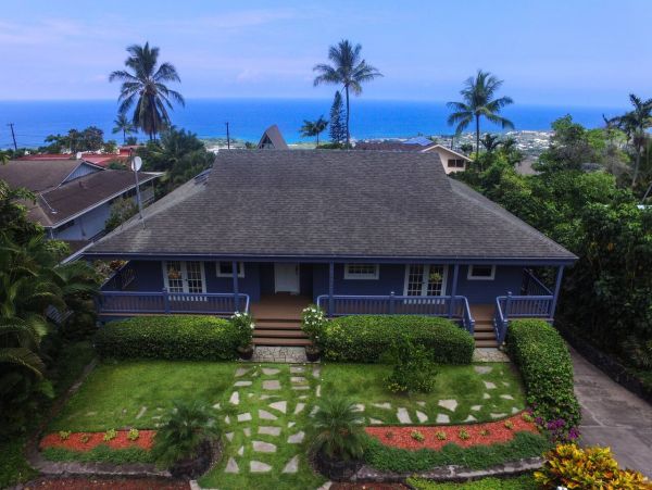 Oceanview Five Bedroom vacation Home in Kailua-Kona