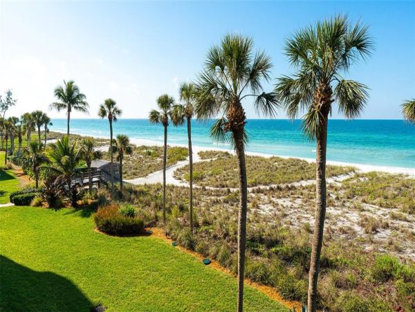 Longboat Key Beachfront Condo with 2 Bedroom