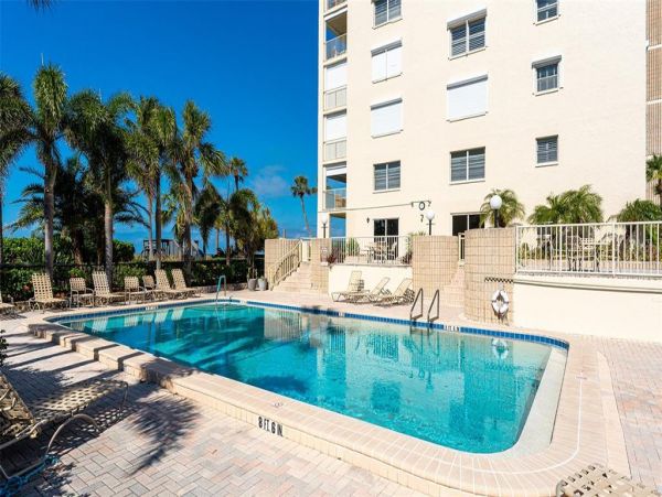 Longboat Key Beachfront Condo with 2 Bedroom