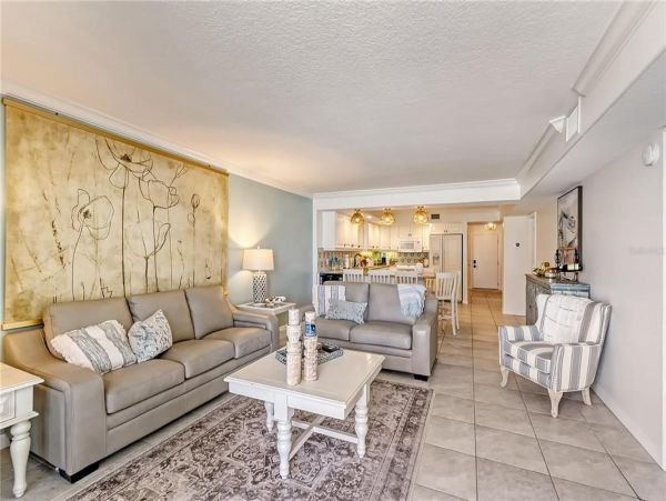 Longboat Key Beach Rentals Gulf Front 3-Bedroom with Panoramic Views