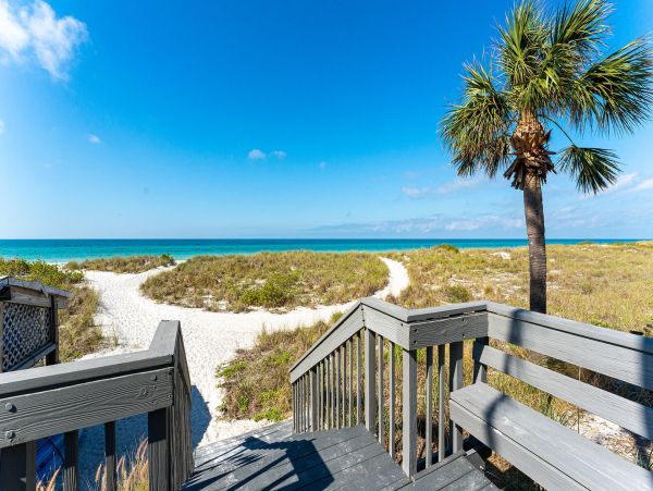Longboat Key Beach Rentals Gulf Front 3-Bedroom with Panoramic Views