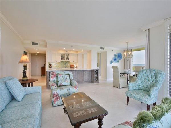 Fabulous Bayview Condo with 2 Bedroom in Longboat Key