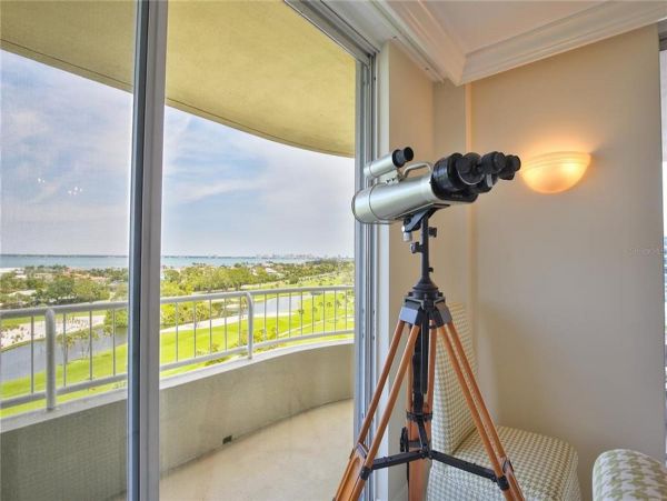 Fabulous Bayview Condo with 2 Bedroom in Longboat Key